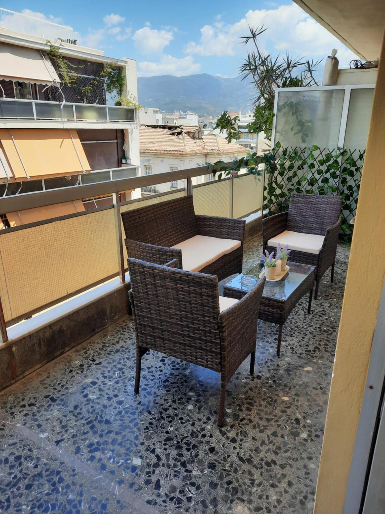 Villys Apartment Kalamata Exterior photo